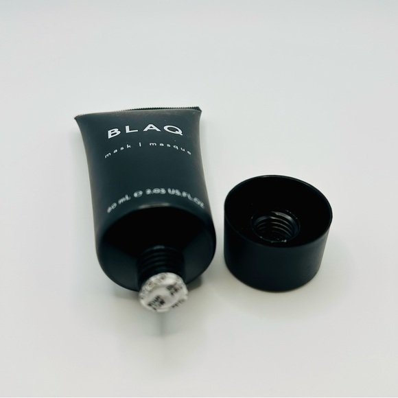 BLAQ Activated Charcoal Peel Off Mask - Picture 3 of 3